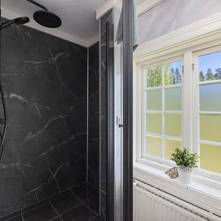Ferieanlegg Kvitehuset - 60 Min Fra Osl - - Innsjø